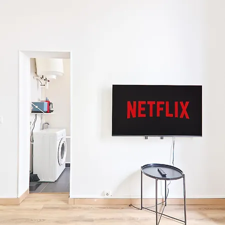Eiffel Tower 2 Heart Of 1br-4p With Netflix París